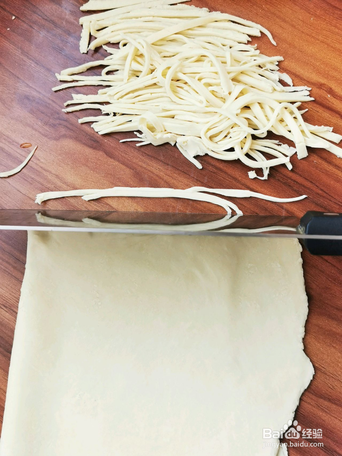 鲜虾鸡腿沙茶碱面的做法