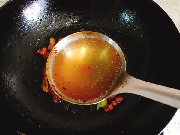 时蔬肉丁煲仔饭