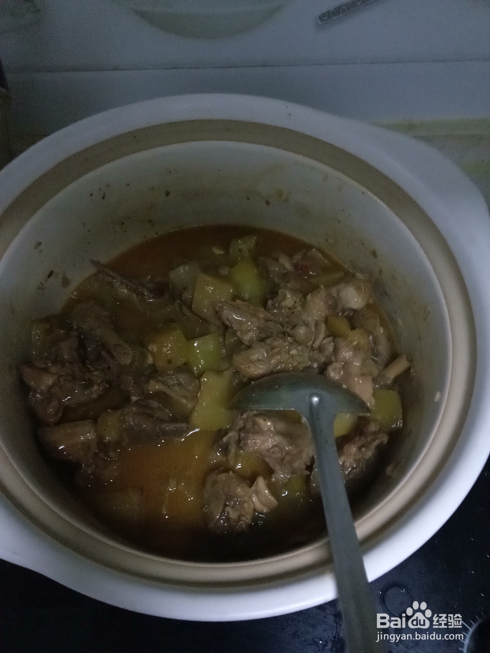 砂锅半边鸭炖葫芦