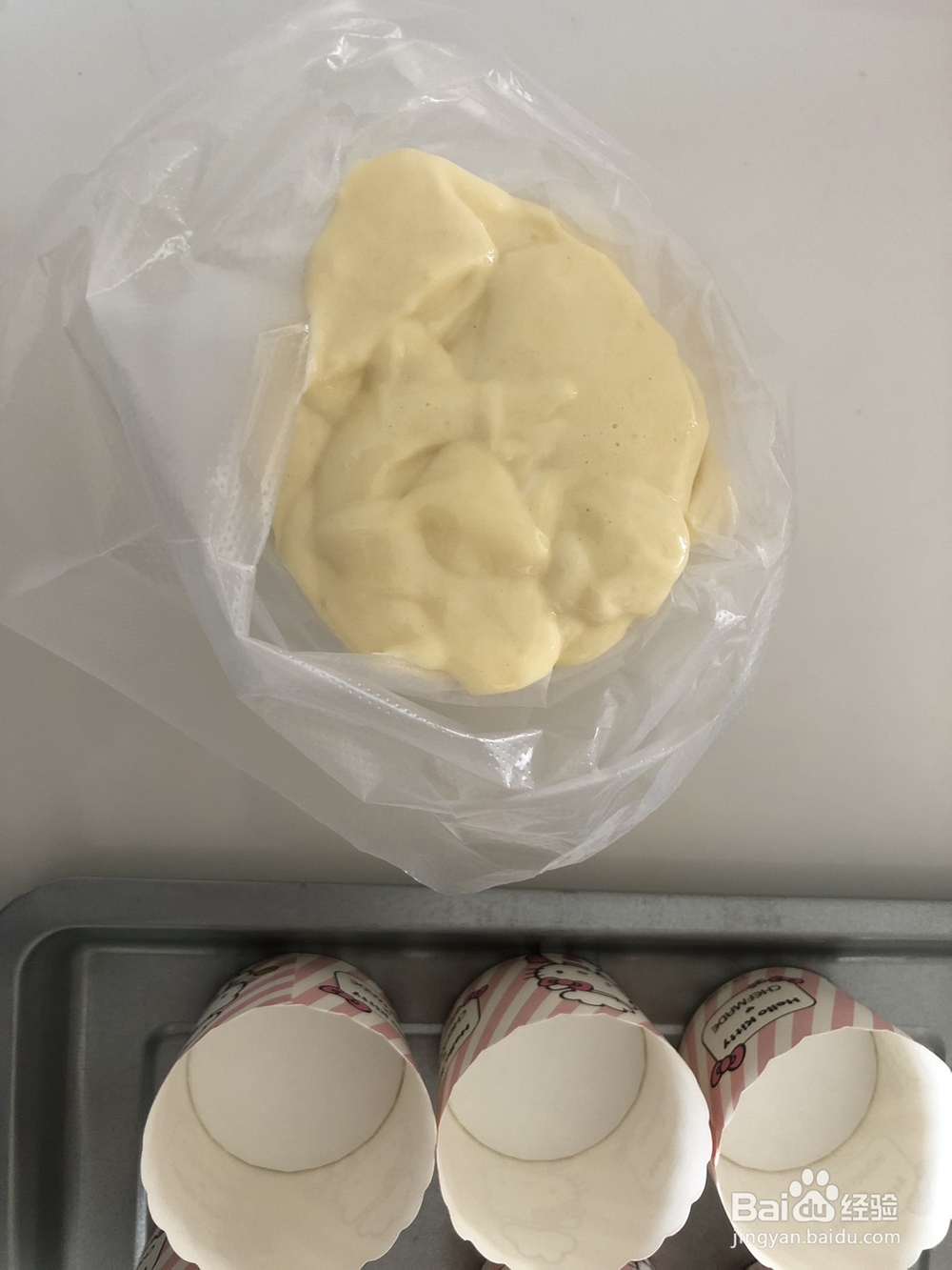 美味的芝士纸杯蛋糕