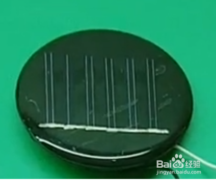 如何制作太阳能充电的灯