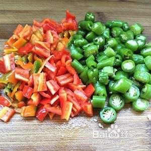 鸡胸肉爆炒辣椒