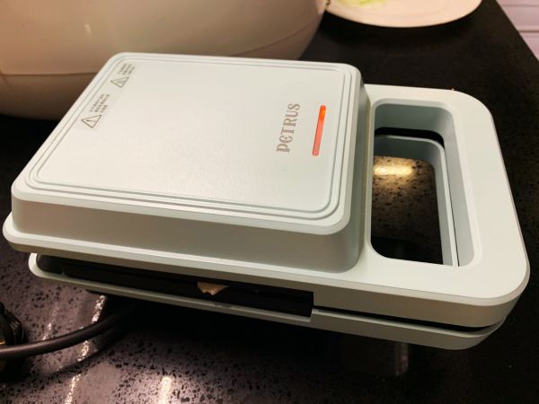 肉松午餐肉玉米粒三明治