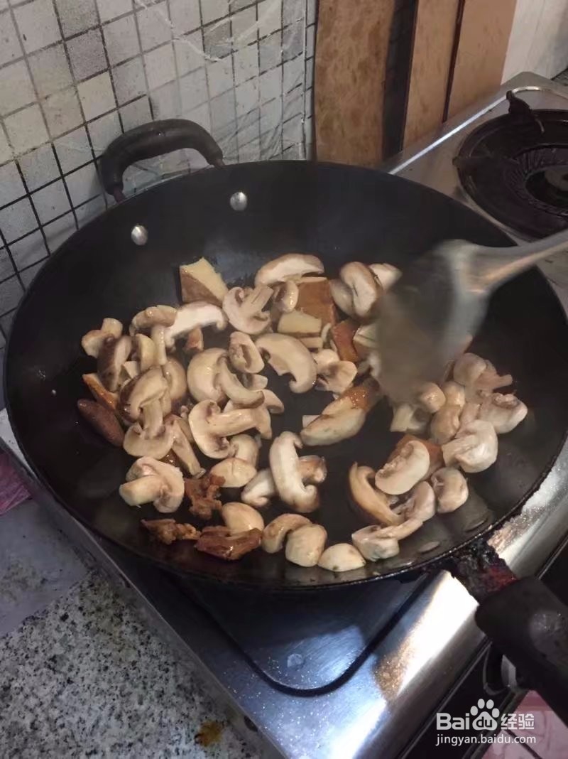 青椒蘑菇片怎么做