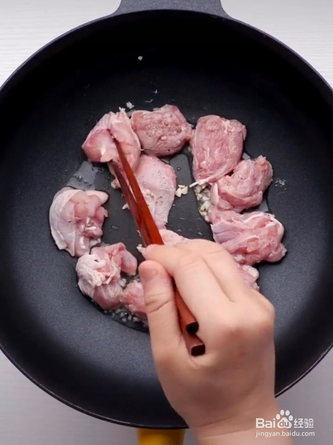 怎样做茄汁鸡腿肉?