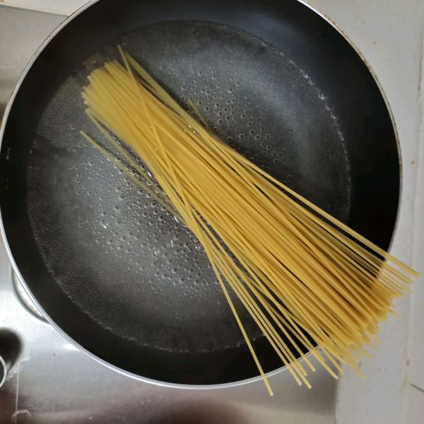 西红柿虾仁意大利面
