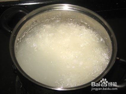 皮蛋瘦肉粥的家常做法