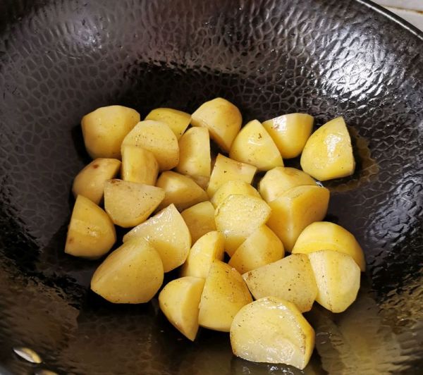 土豆豆角烧排骨