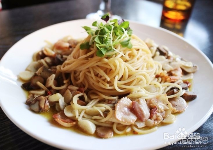 给有选择困难症的人推荐韩国首尔林荫路美食