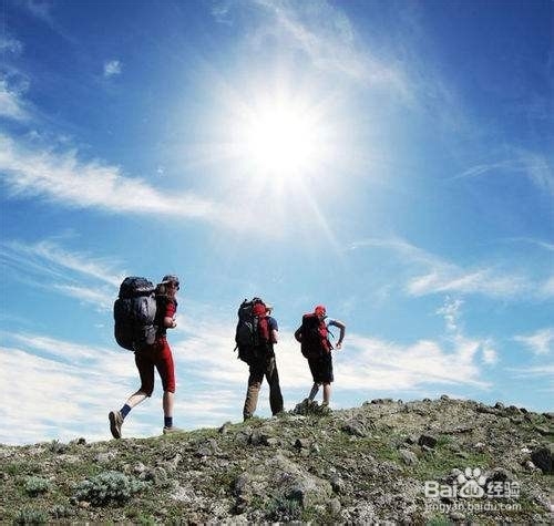 登山需要必备的东西