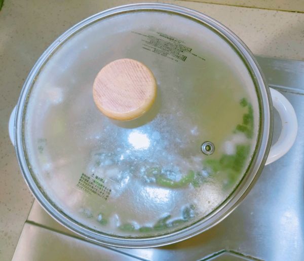 暖胃番茄土豆排骨汤