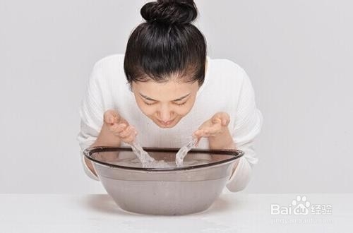 老花眼的简单防治。