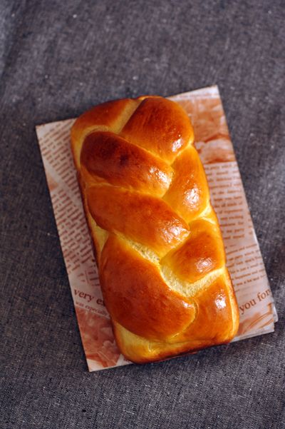 牛奶中种辫子面包