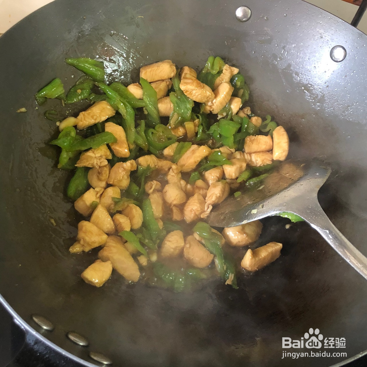 青椒炒鸡胸肉的做法