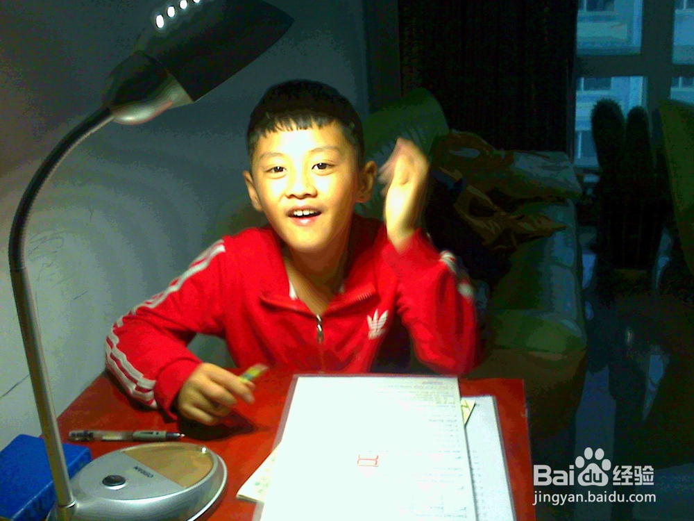 老年人怎样在节日里晚间指导孩子写日记