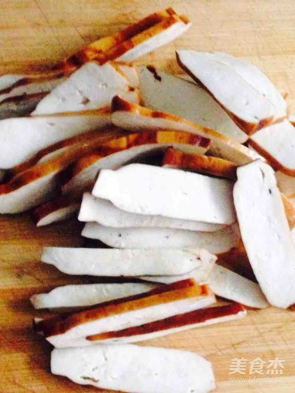 酱肉炒豆干的做法