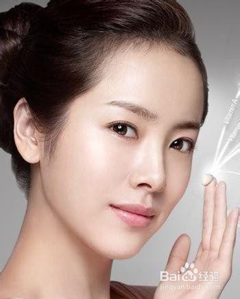 眼霜怎么用 眼霜怎么用最好 秋季眼部保养攻略