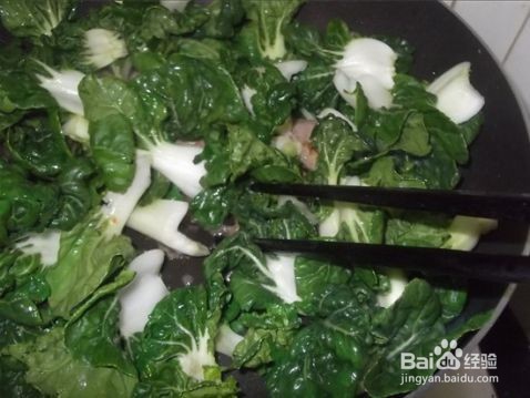 怎么做小白菜炒肉丸猪肝