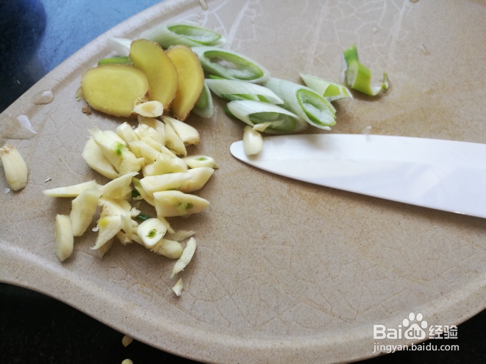 海鲜美食-双椒小河虾的做法