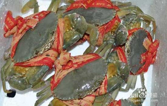 青蟹里面黑色膏能吃吗