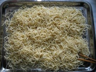 西芹牛肚辣炒面怎么做