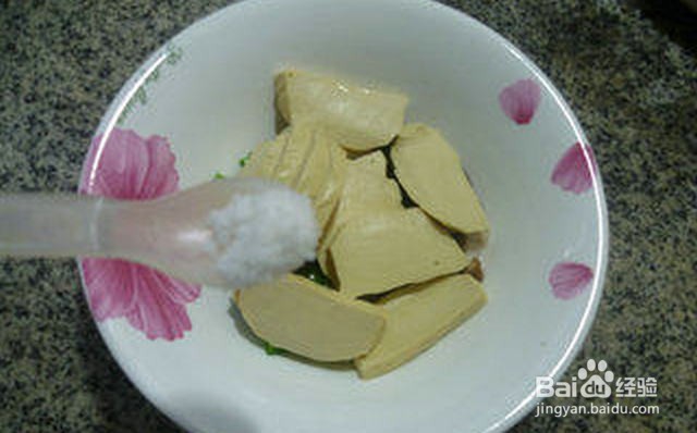 爽口好吃的香菇荷兰豆拌小素鸡做法