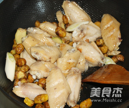红烧栗子鸡翅