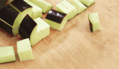 茄 子 炒 饭的做法