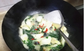 超鲜上汤奶白菜