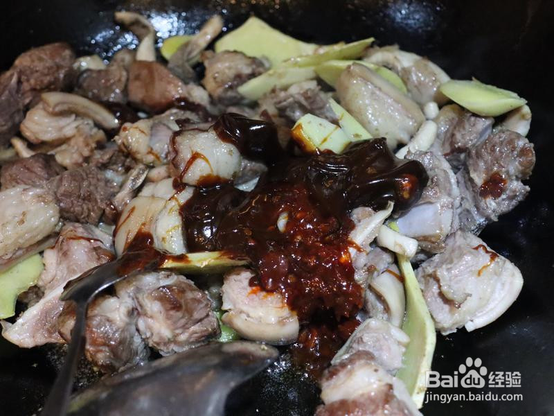 广式红焖带皮羊肉的做法