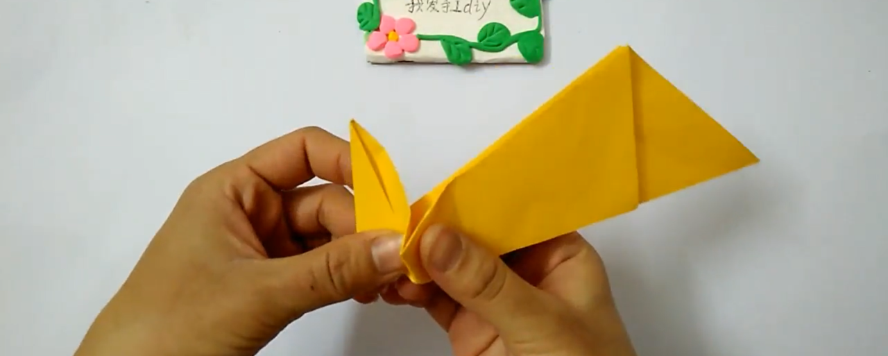 小天鹅折纸怎么折