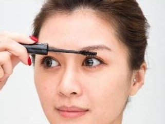 台湾美妆达人支招 水汪汪桃花妆恋爱顺利