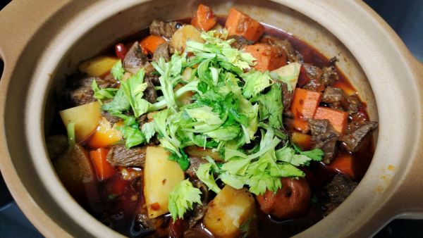 土豆胡萝卜烧牛肉
