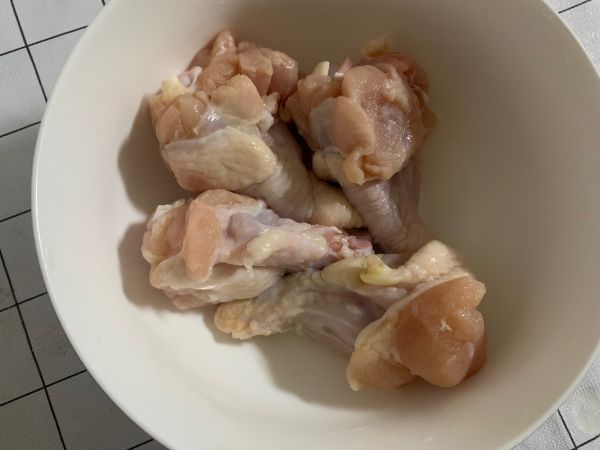 红烧鸡腿焖香菇