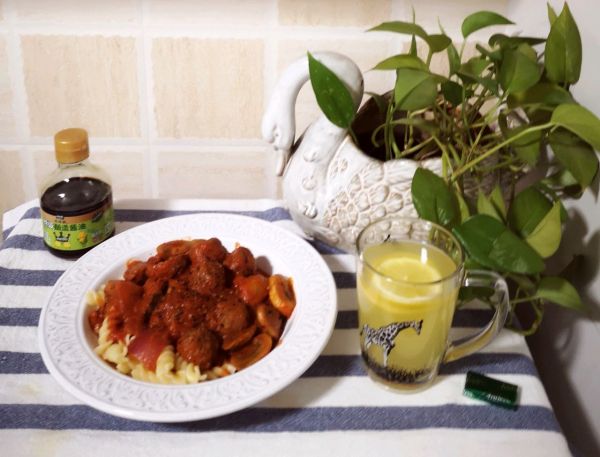 菌菇番茄牛肉丸意面