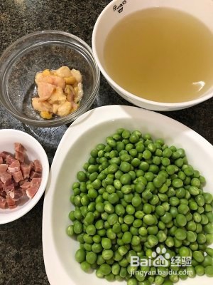 鸡油豌豆米的做法