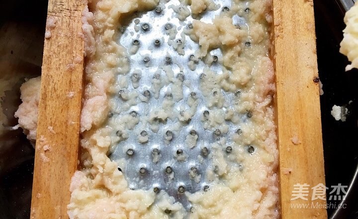 黑愣愣（洋芋馍馍）