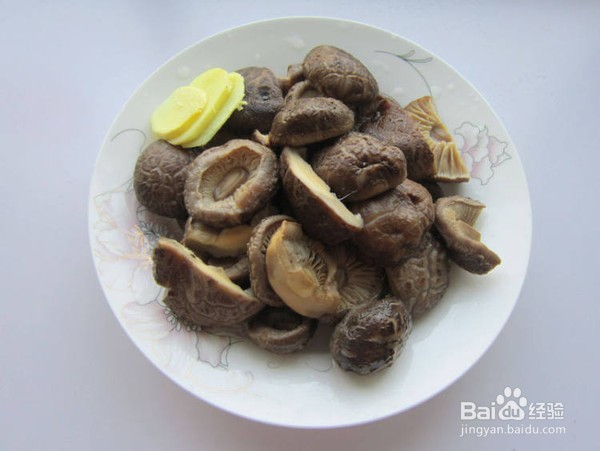 怎么做香菇炖腊肉