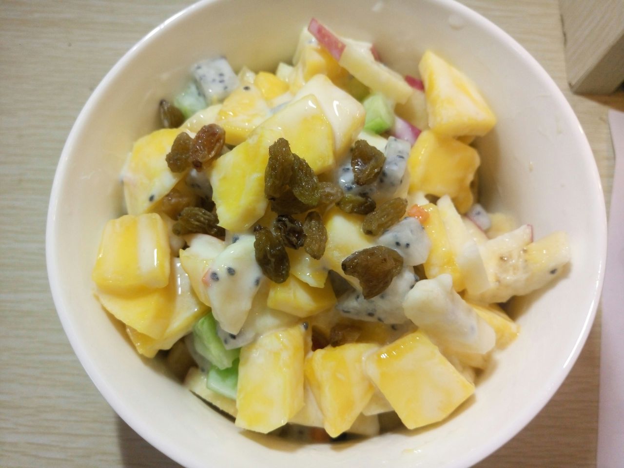 缤纷爱心水果酸奶沙拉，炎炎的夏日来一个！