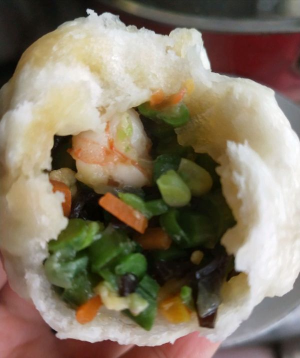 豇豆虾仁三鲜包子