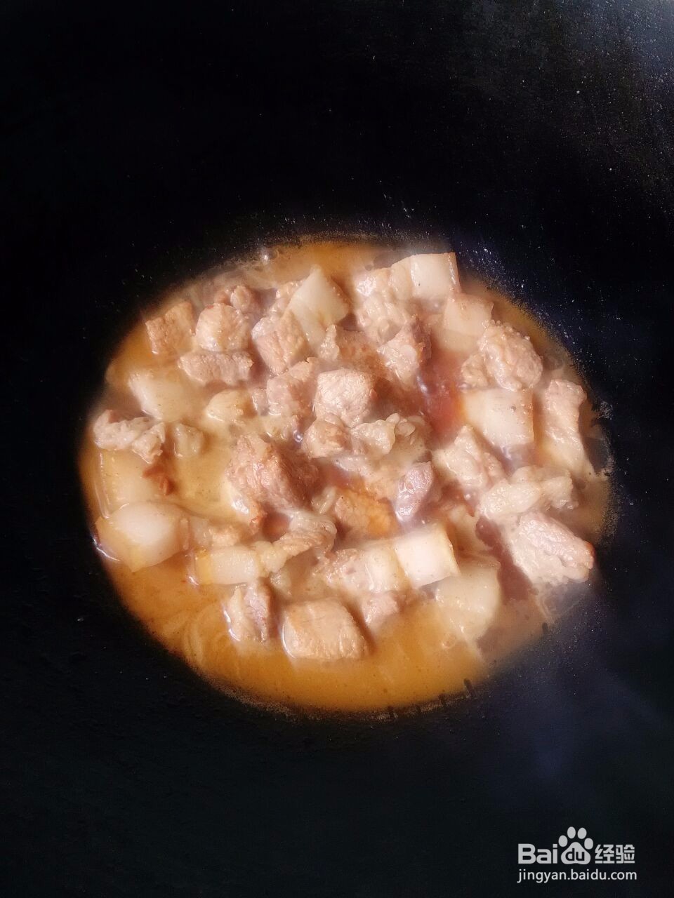 五花肉炖油豆腐