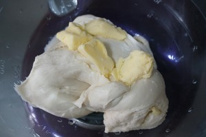 日式照烧鸡腿汉堡包的做法