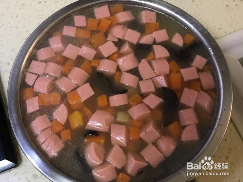 带卤子的炸酱面的做法