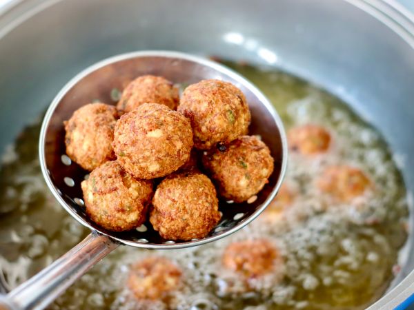 香炸萝卜豆腐丸子