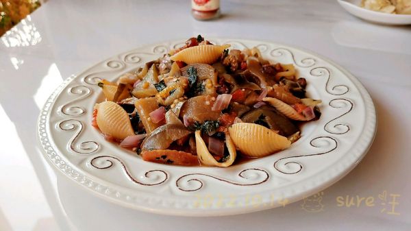 茄茄葱香肉酱面