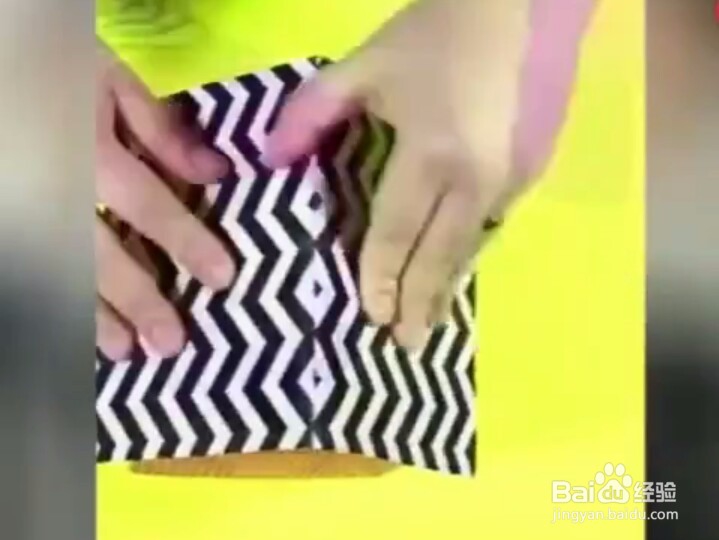 快递盒制作小房子的教程