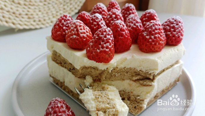 红茶草莓蛋糕的做法