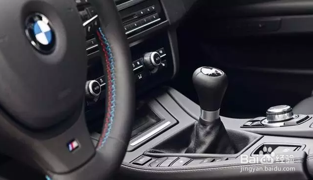 开手动档汽车换档应该注意哪些细节