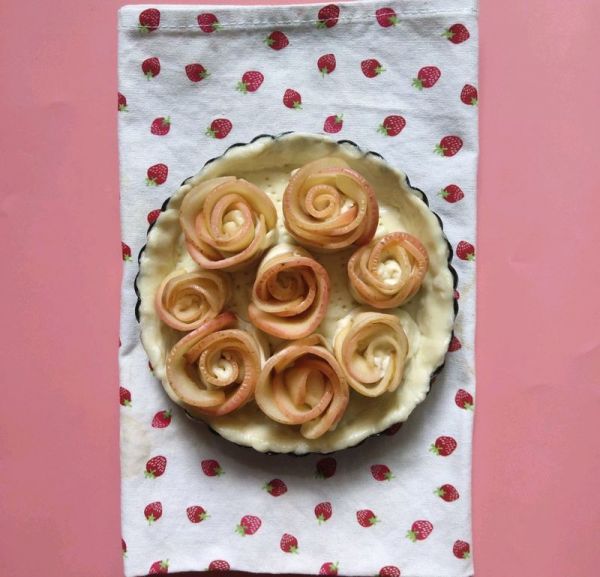 手抓饼玫瑰苹果派