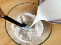 如何做牛奶松糕